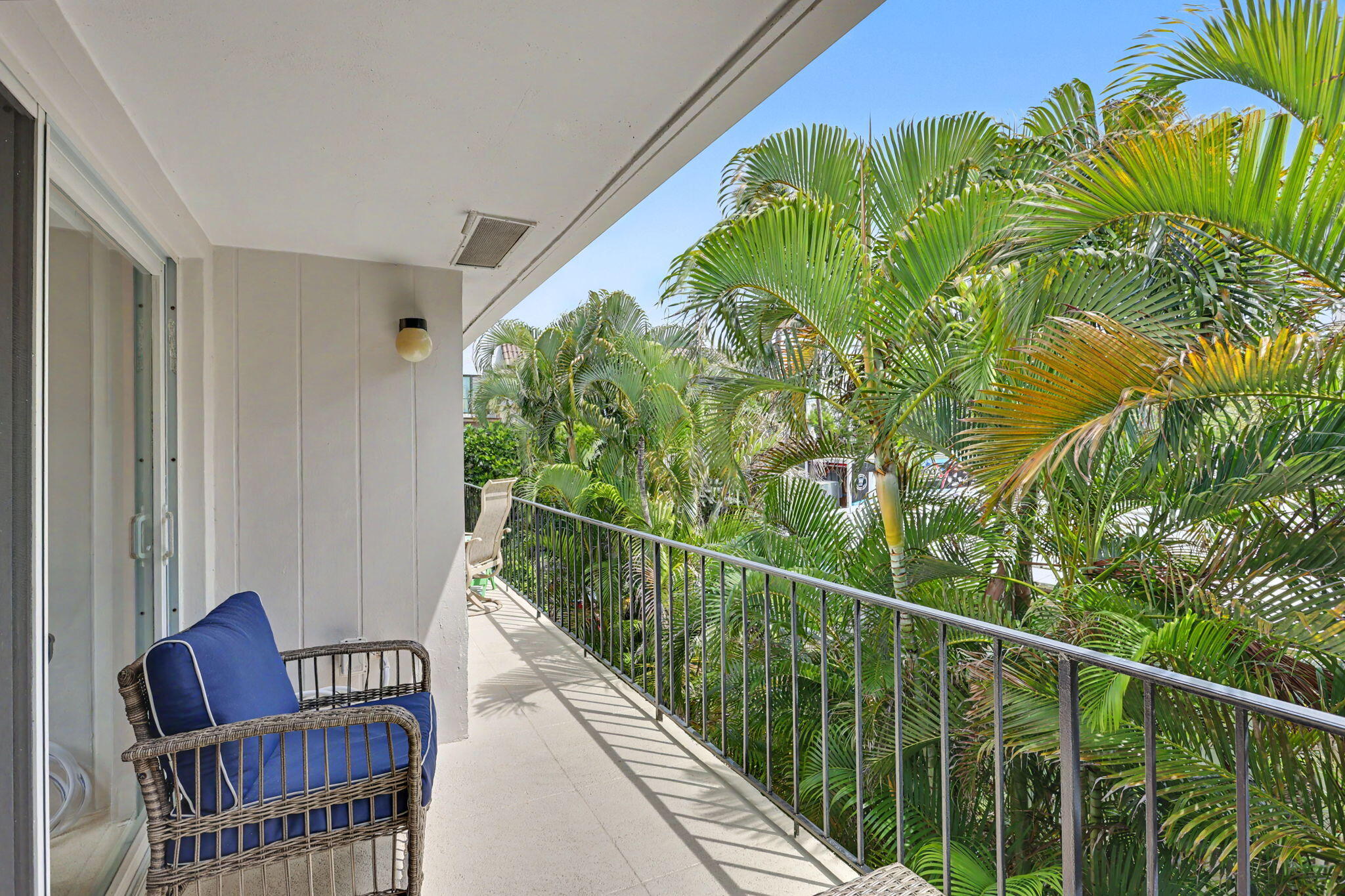 OCEAN AIRE CONDO - Residential