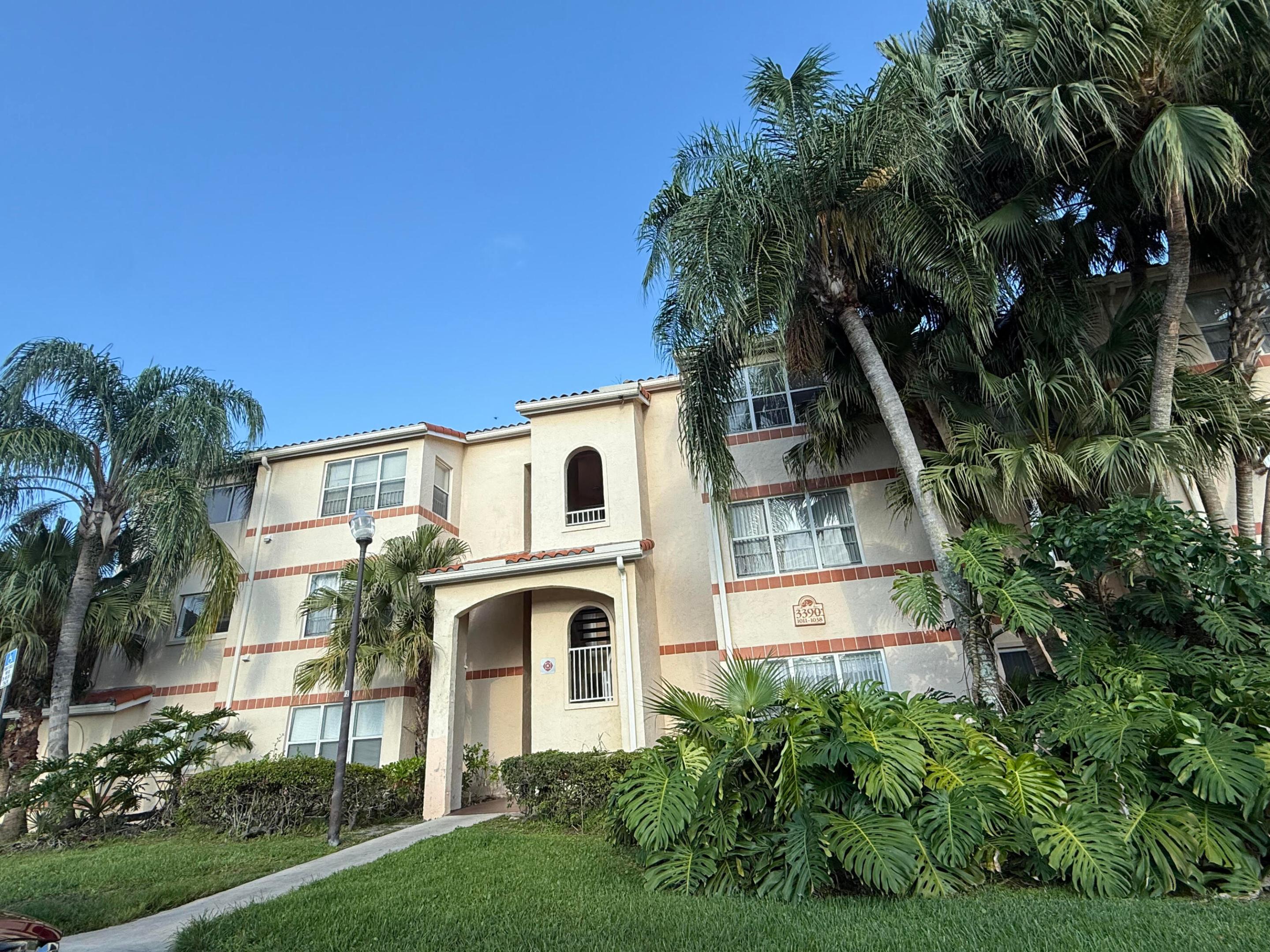 CORAL KEY CONDO - Residential
