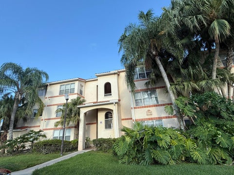 Photo of 3390 N Pinewalk Drive #1012, Margate, FL 33063 (MLS # B26022742)