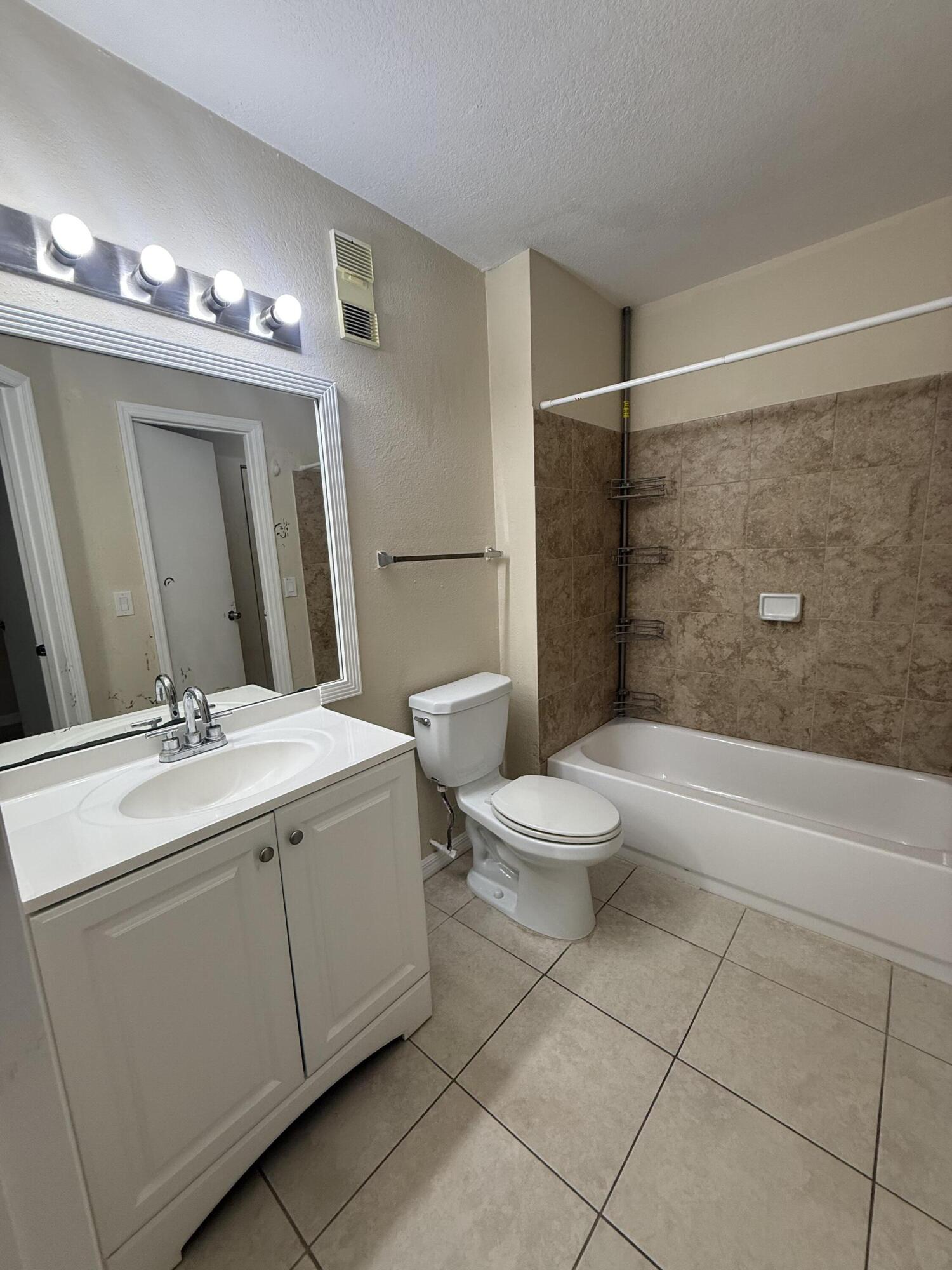 CORAL KEY CONDO - Residential