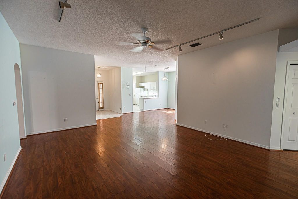 Photo of 822 NW Sorrento Lane, Port Saint Lucie, FL 34986 (MLS # R10967773)