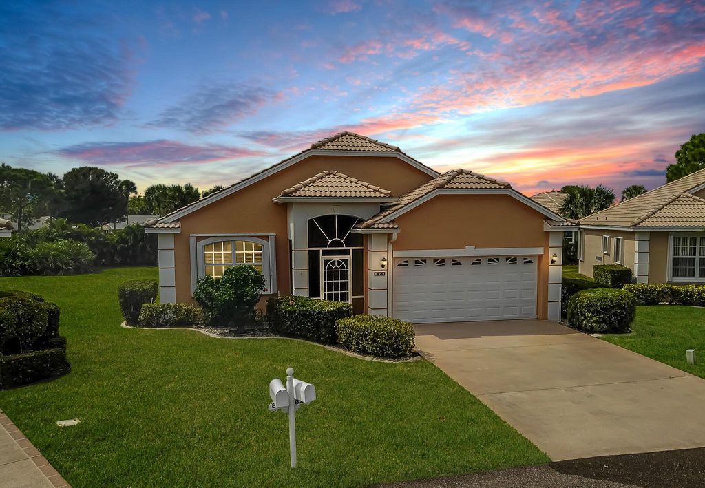 Photo of 822 NW Sorrento Lane, Port Saint Lucie, FL 34986 (MLS # R10967773)
