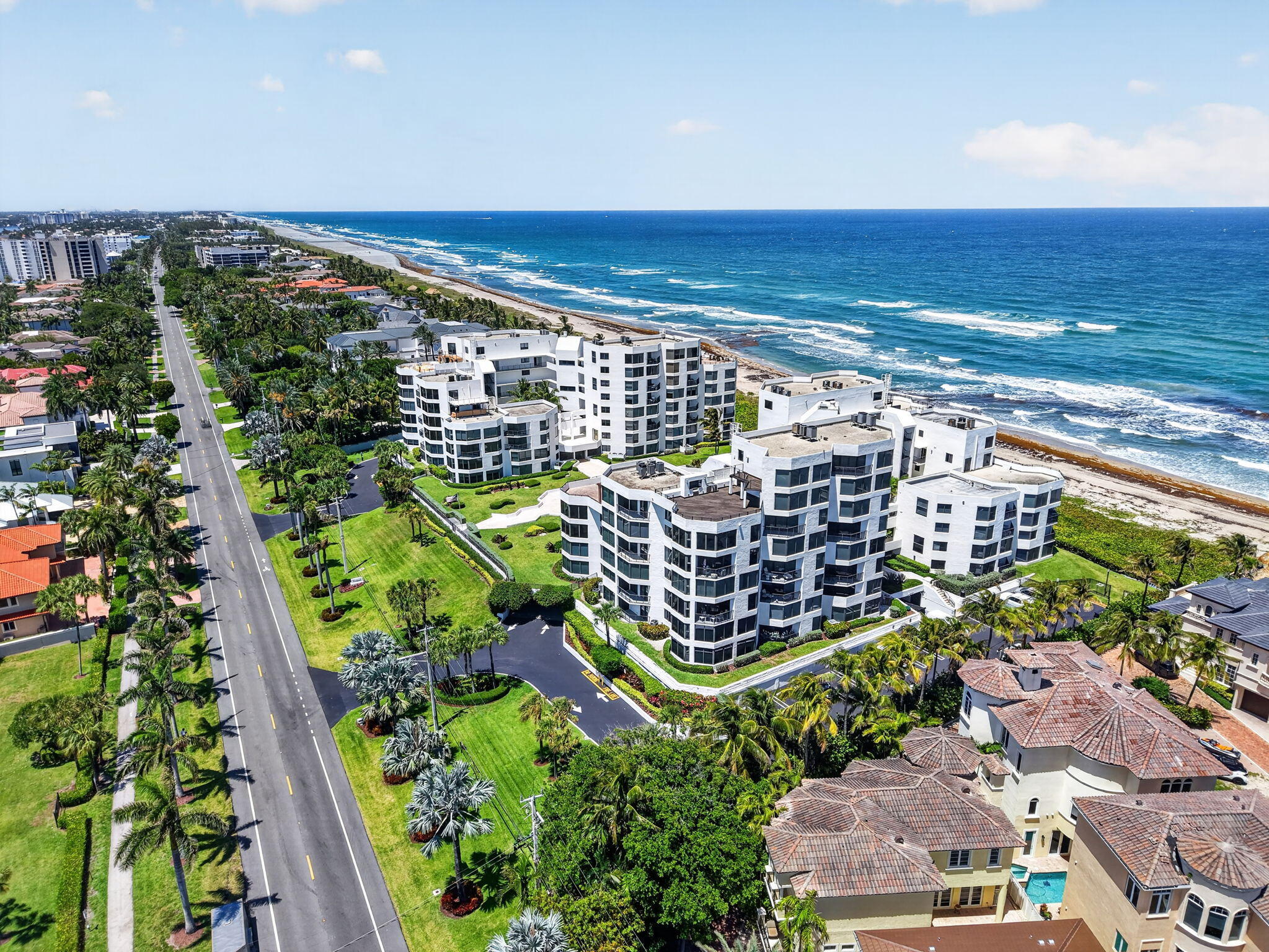 TOWNHOUSES OF HIGHLAND BEACH CONDO - Residential