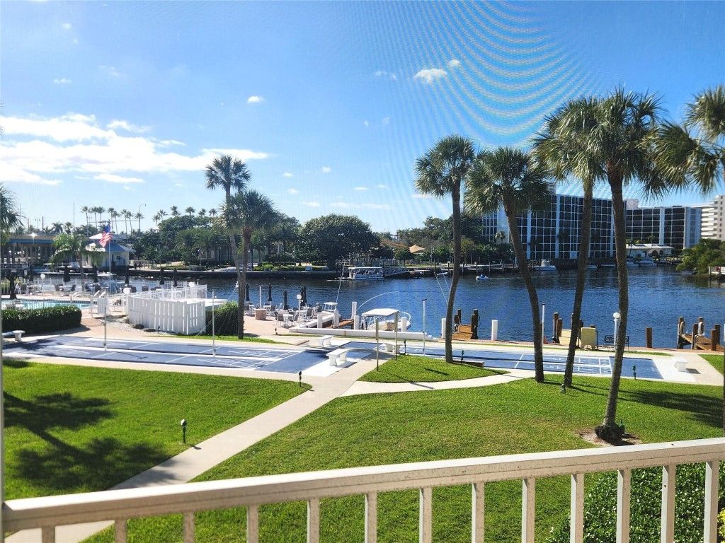 Photo of 105 NE 19th Avenue #250, Deerfield Beach, FL 33441 (MLS # F10546380)