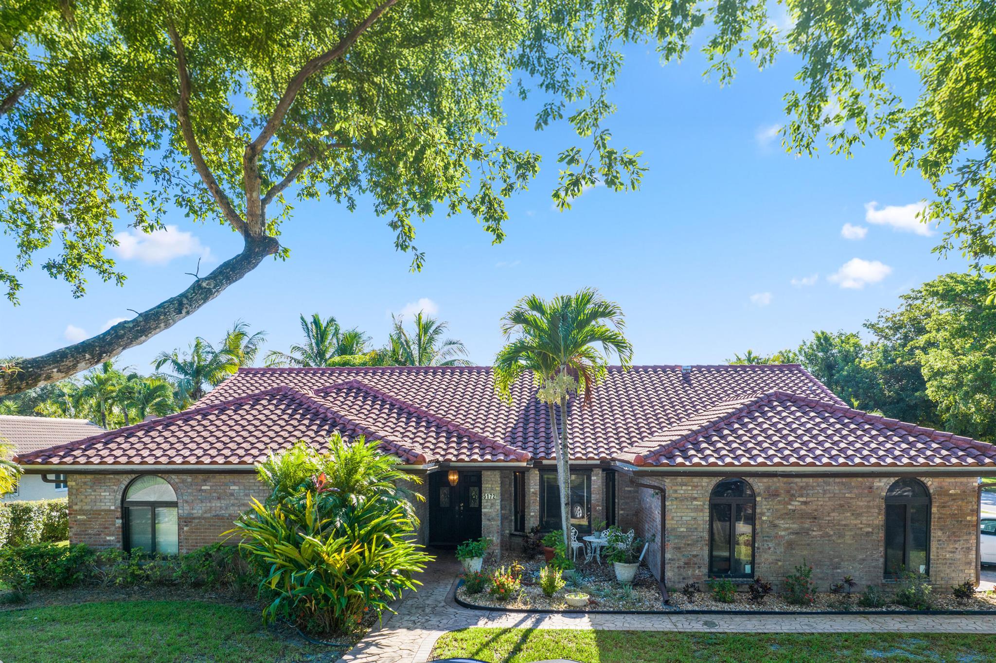 This large property on a large corner lot has a lot of potential for its next owner. The property has new impact windows, a new roof, and updated A/C units. It also has a screened-in pool that can be used all year round. The interior of the home has tons of space that can be customized to fit your style and vision. The large lot gives you privacy and a lot of room to make your perfect outdoor retreat. This home has great bones and valuable upgrades already in place, so it's an excellent opportunity to make it your own in one of Coral Springs' most desirable neighborhoods.