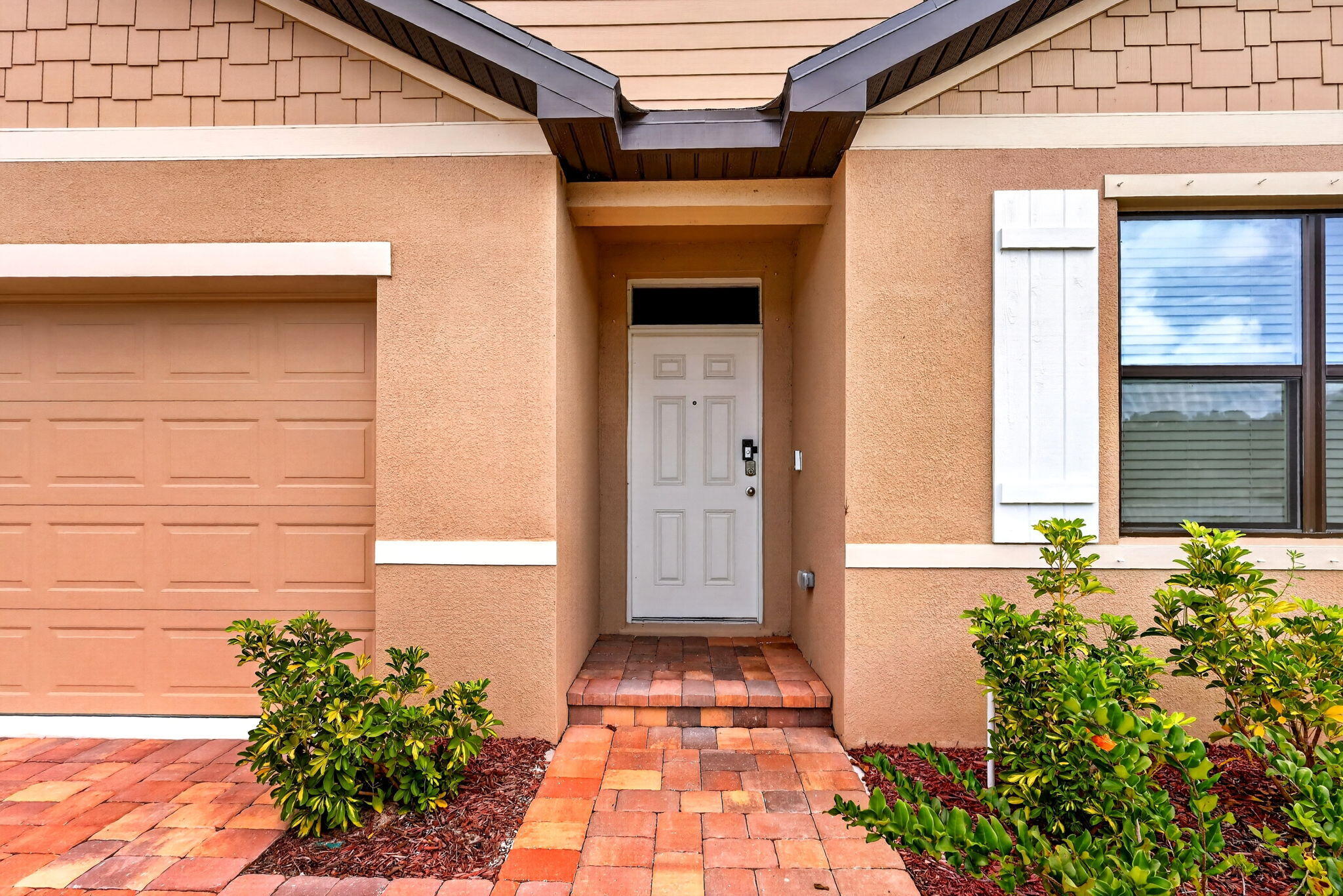 469 Seafoam Circle