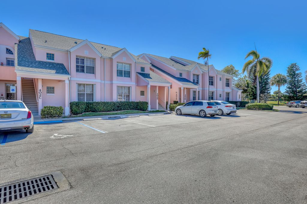 Photo of 402 Muirfield Court #402d, Jupiter, FL 33458 (MLS # R11166209)