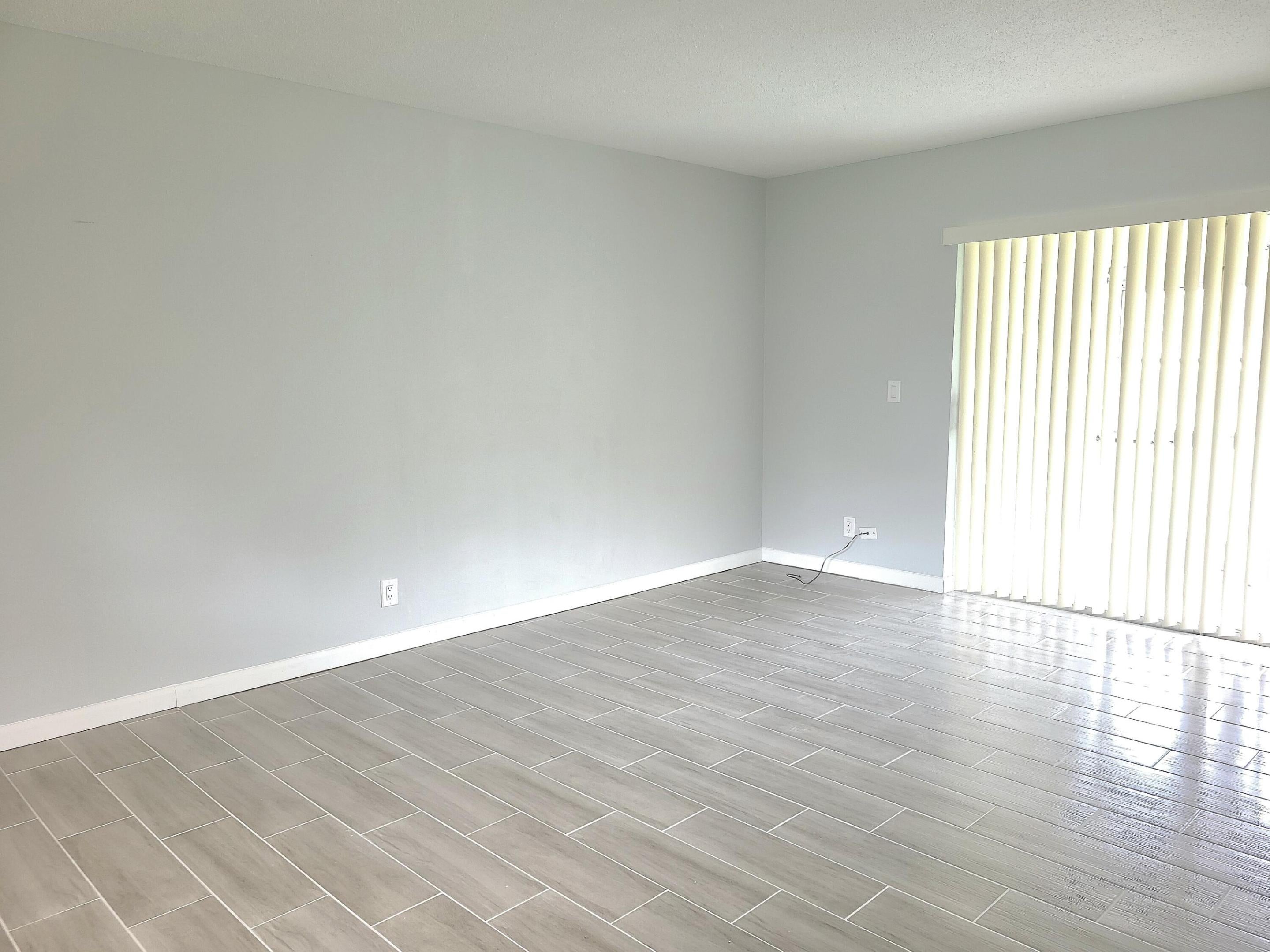 2907 ASHLEY Drive W A