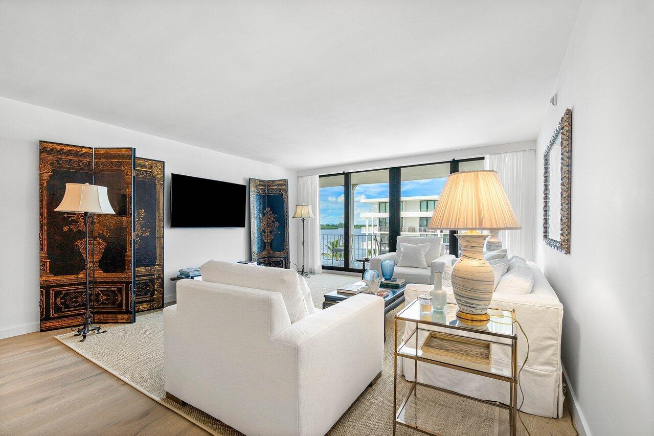 COVE COND UNIT 403-S - Residential