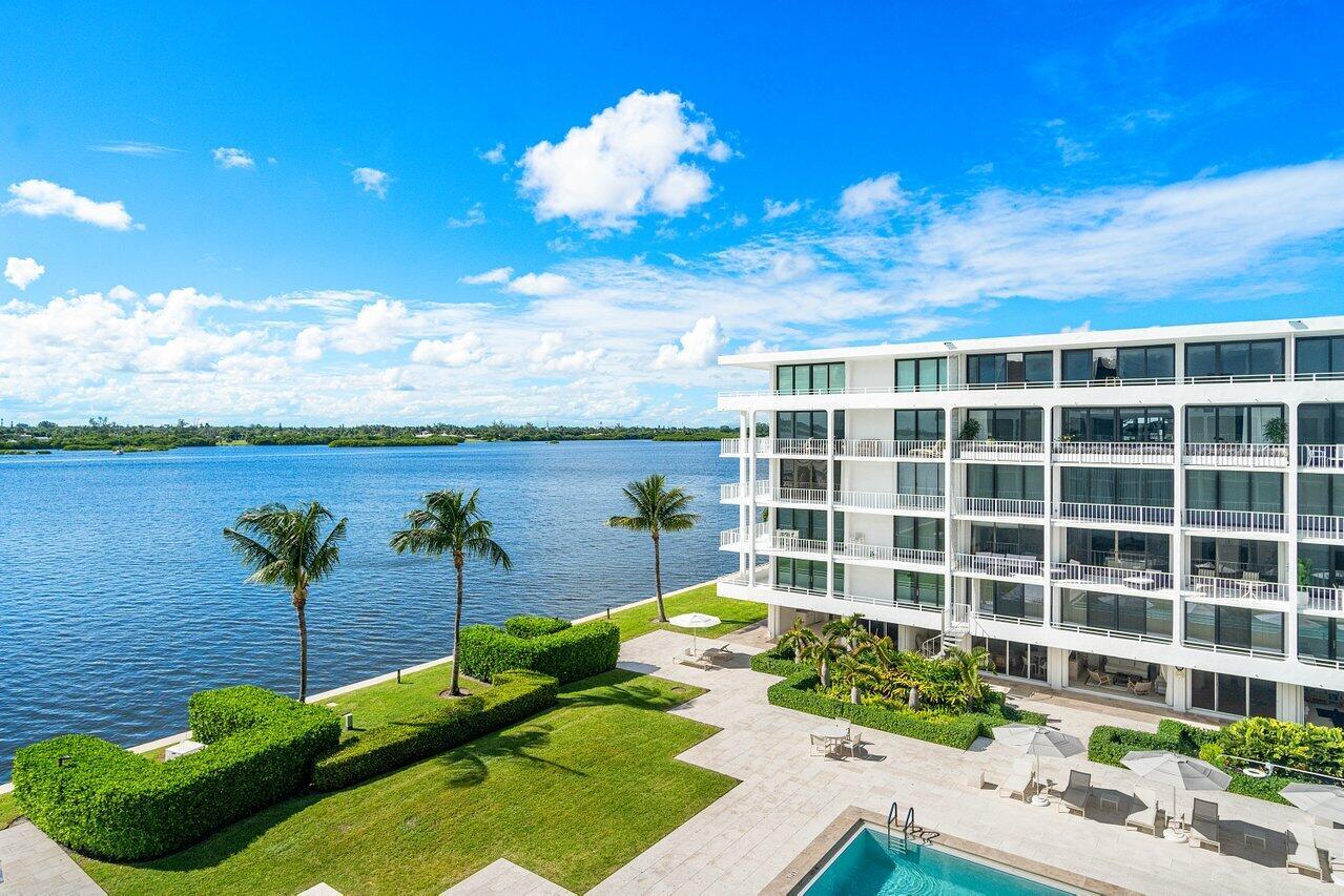 COVE COND UNIT 403-S - Residential