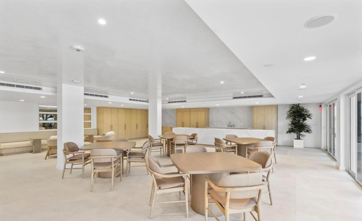COVE COND UNIT 403-S - Residential