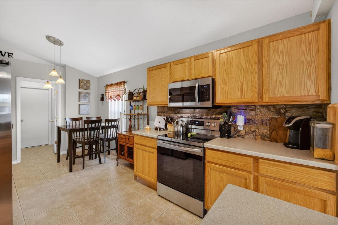 WINTERLAKES TRACT H 1ST REPLAT - Residential