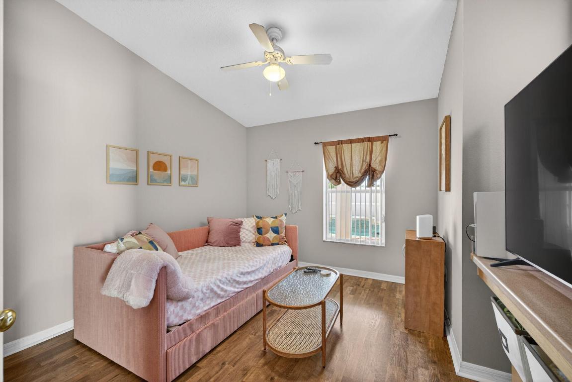 WINTERLAKES TRACT H 1ST REPLAT - Residential