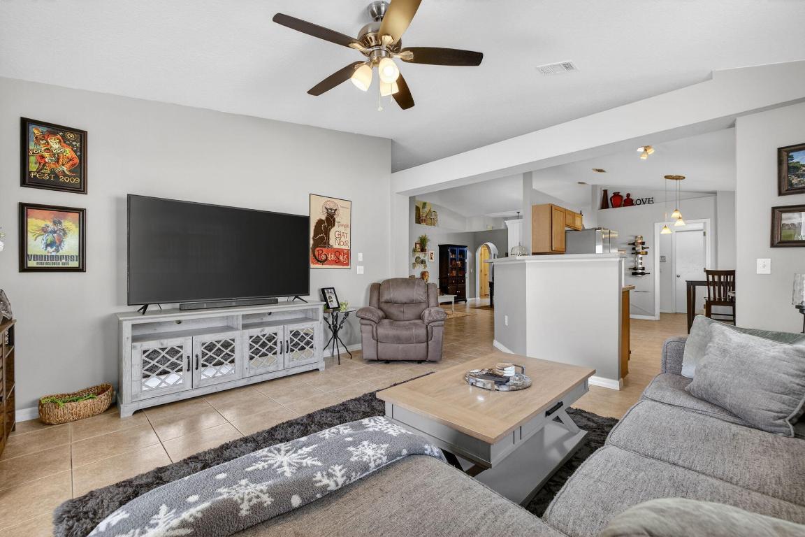 WINTERLAKES TRACT H 1ST REPLAT - Residential