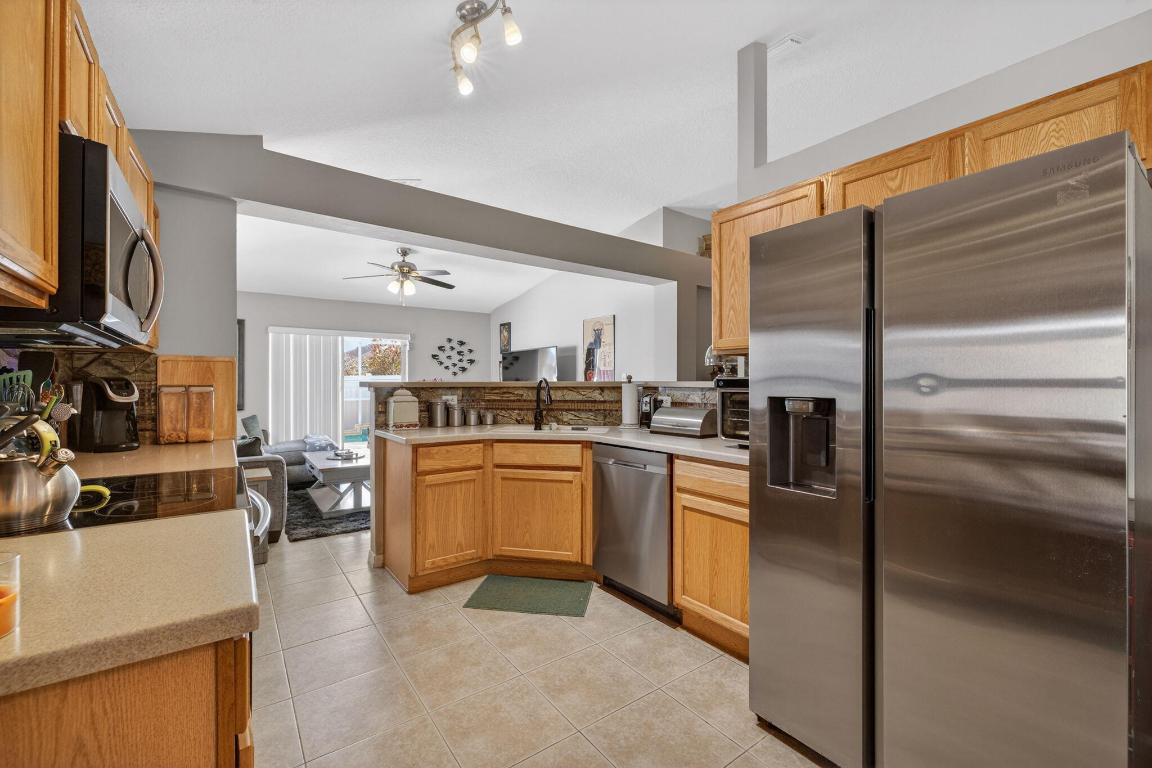 WINTERLAKES TRACT H 1ST REPLAT - Residential