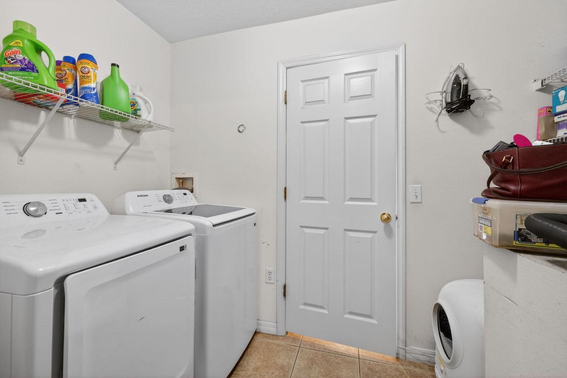 WINTERLAKES TRACT H 1ST REPLAT - Residential