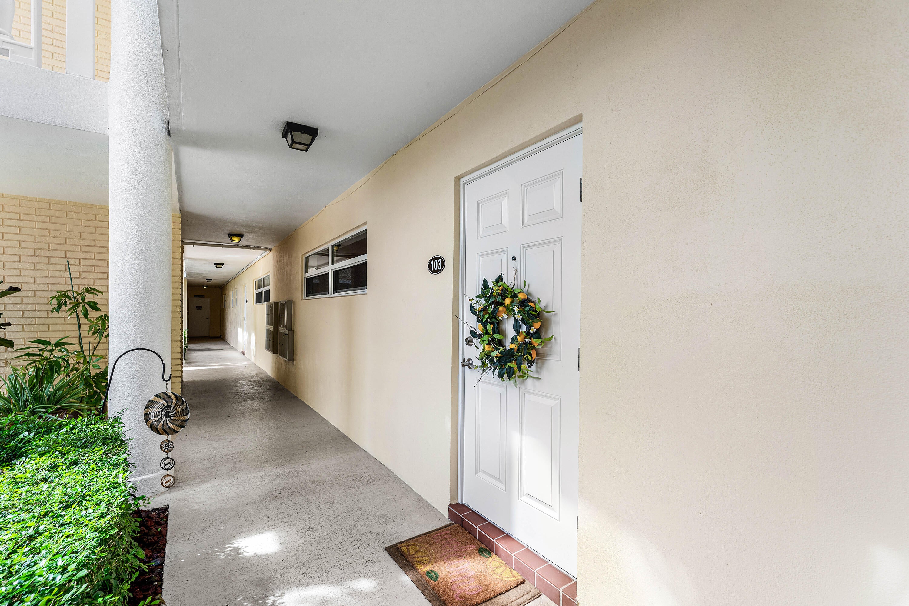 Properties | Stephanie Kaufman 16 Colonial Club Drive 103