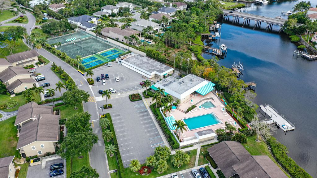 Photo of 18460 SE Wood Haven Lane #H, Jupiter, FL 33469 (MLS # R10985199)