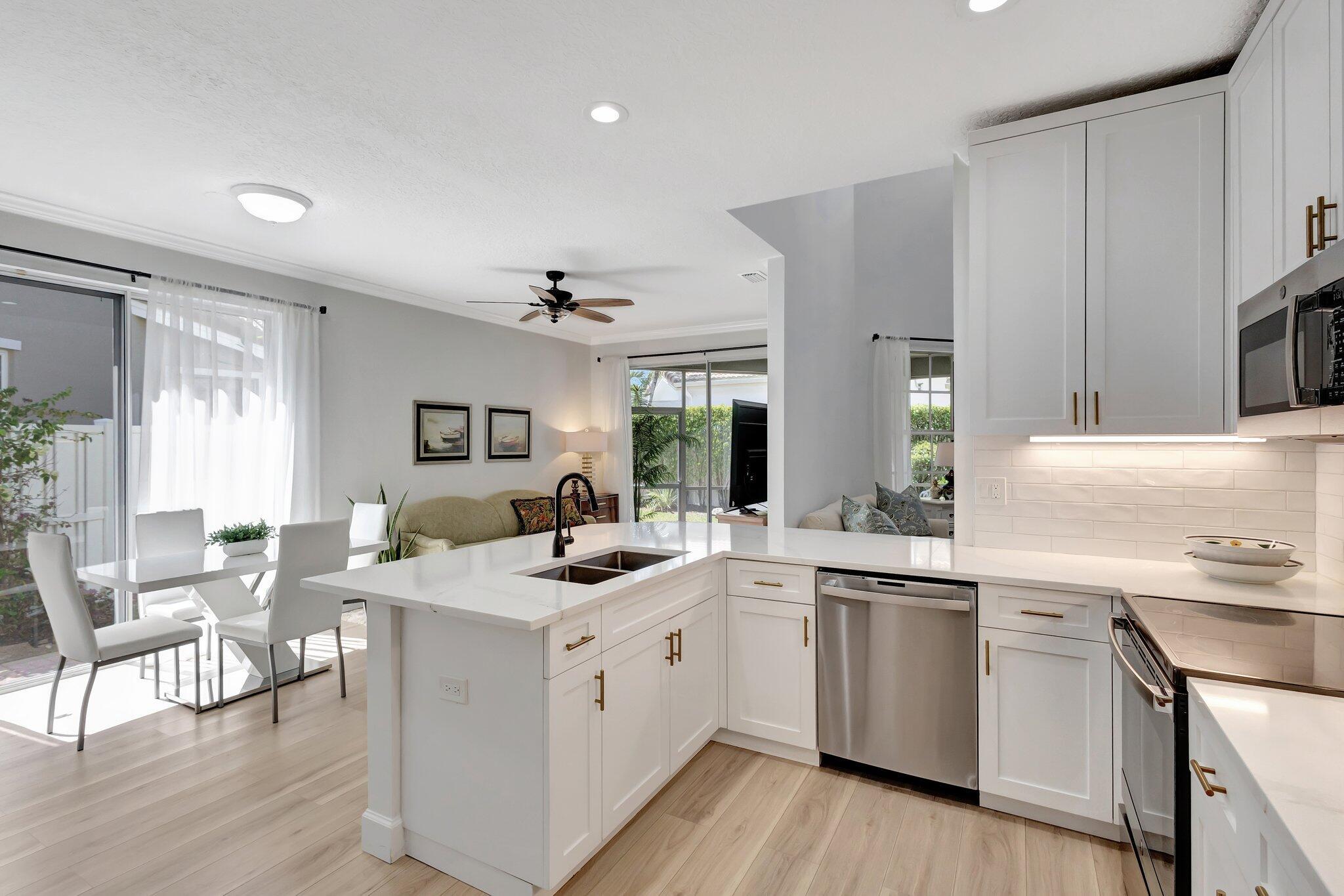 IBIS GOLF & COUNTRY CLUB - Residential Lease
