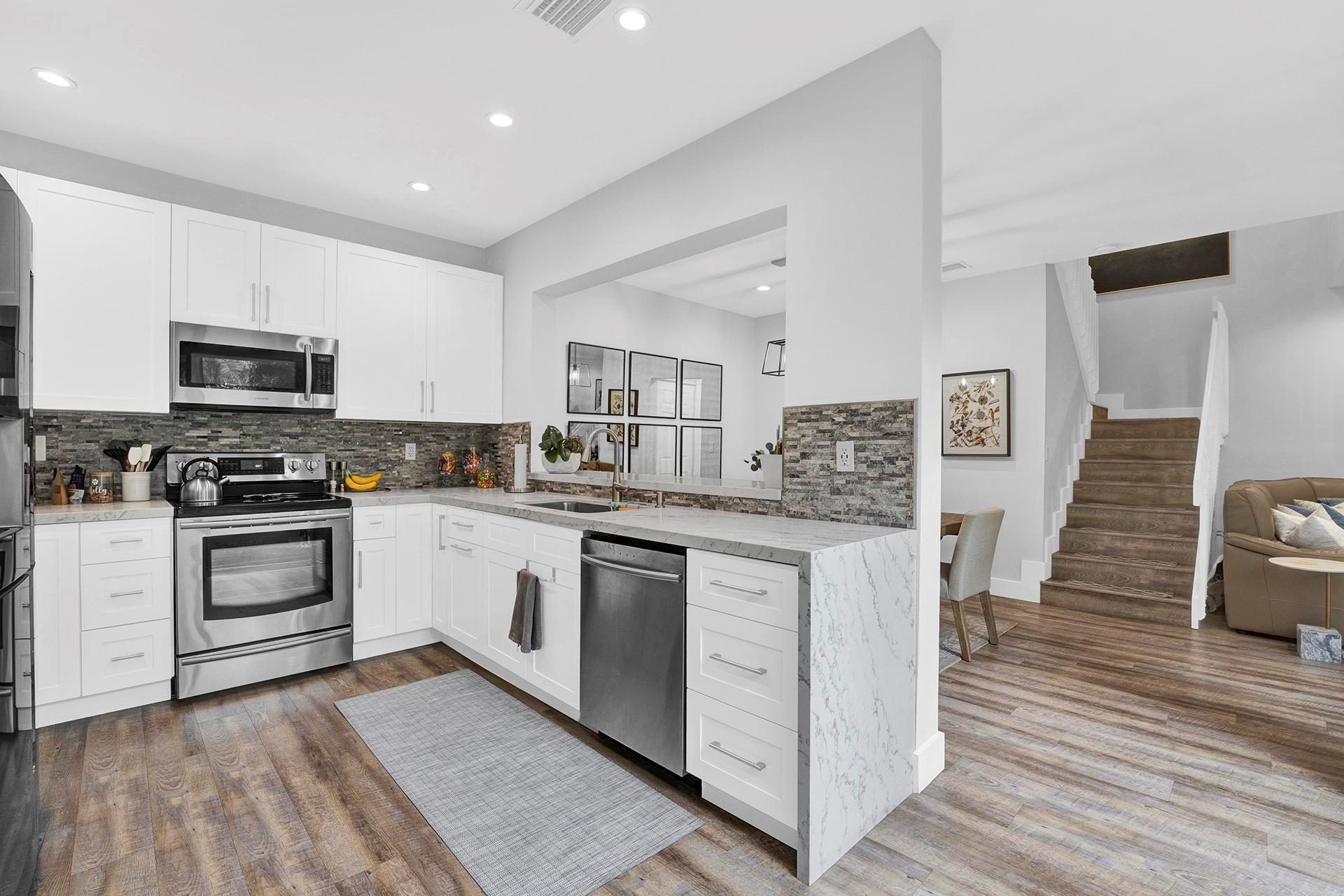 West Lake Village 146-29 - Residential Lease