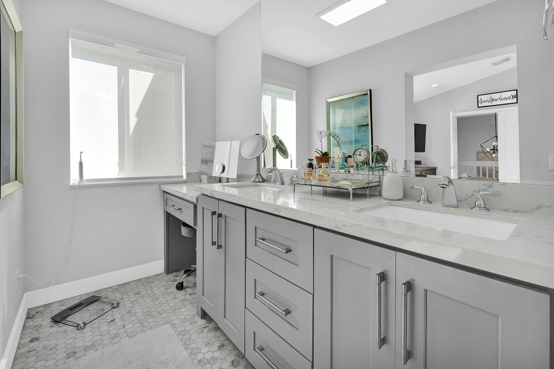 West Lake Village 146-29 - Residential Lease