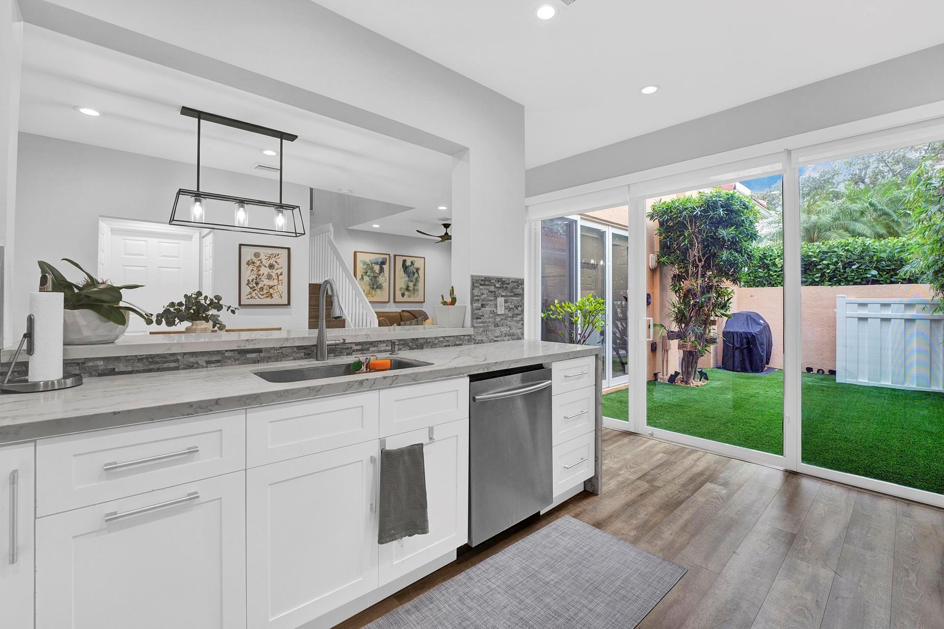 West Lake Village 146-29 - Residential Lease