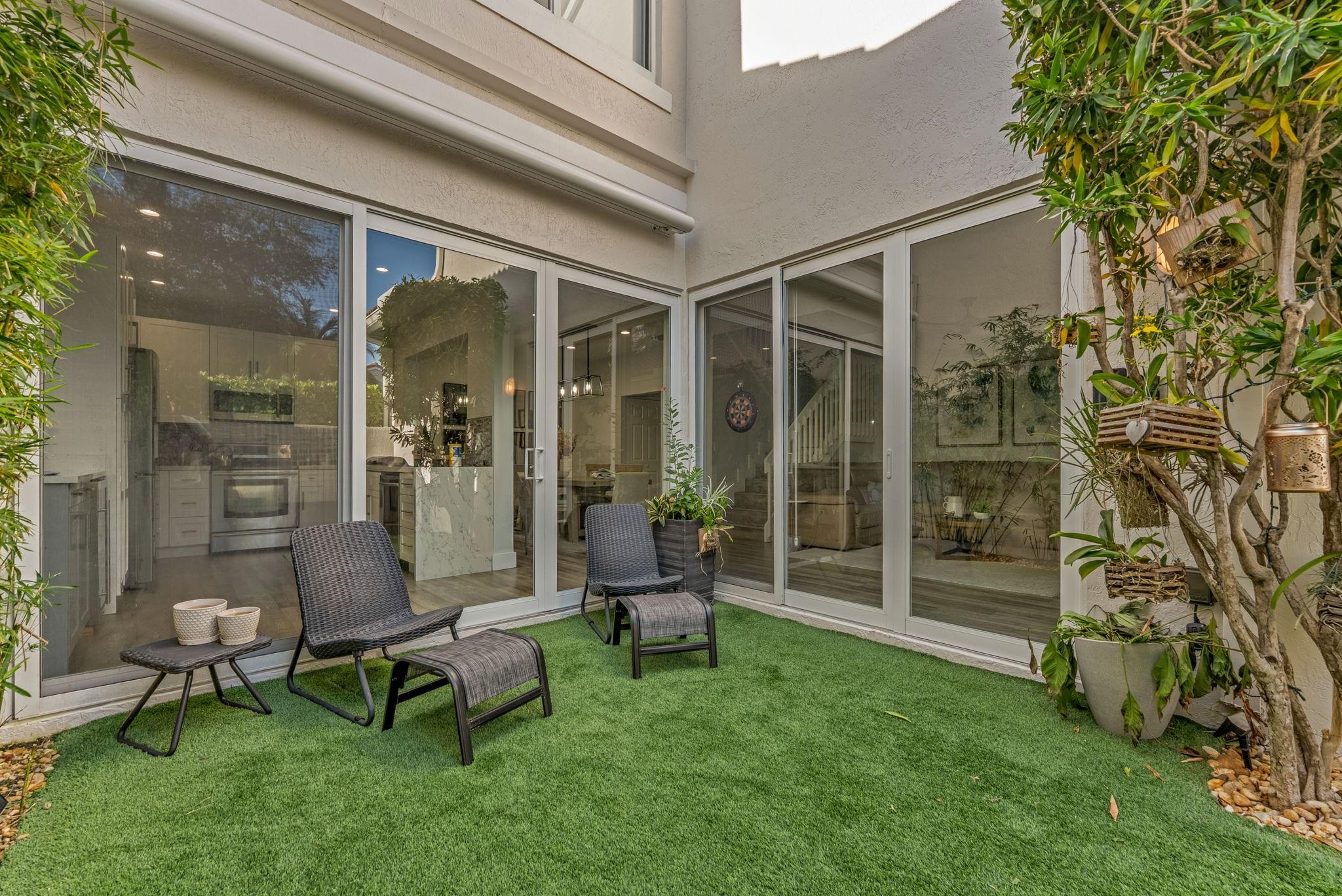 West Lake Village 146-29 - Residential Lease