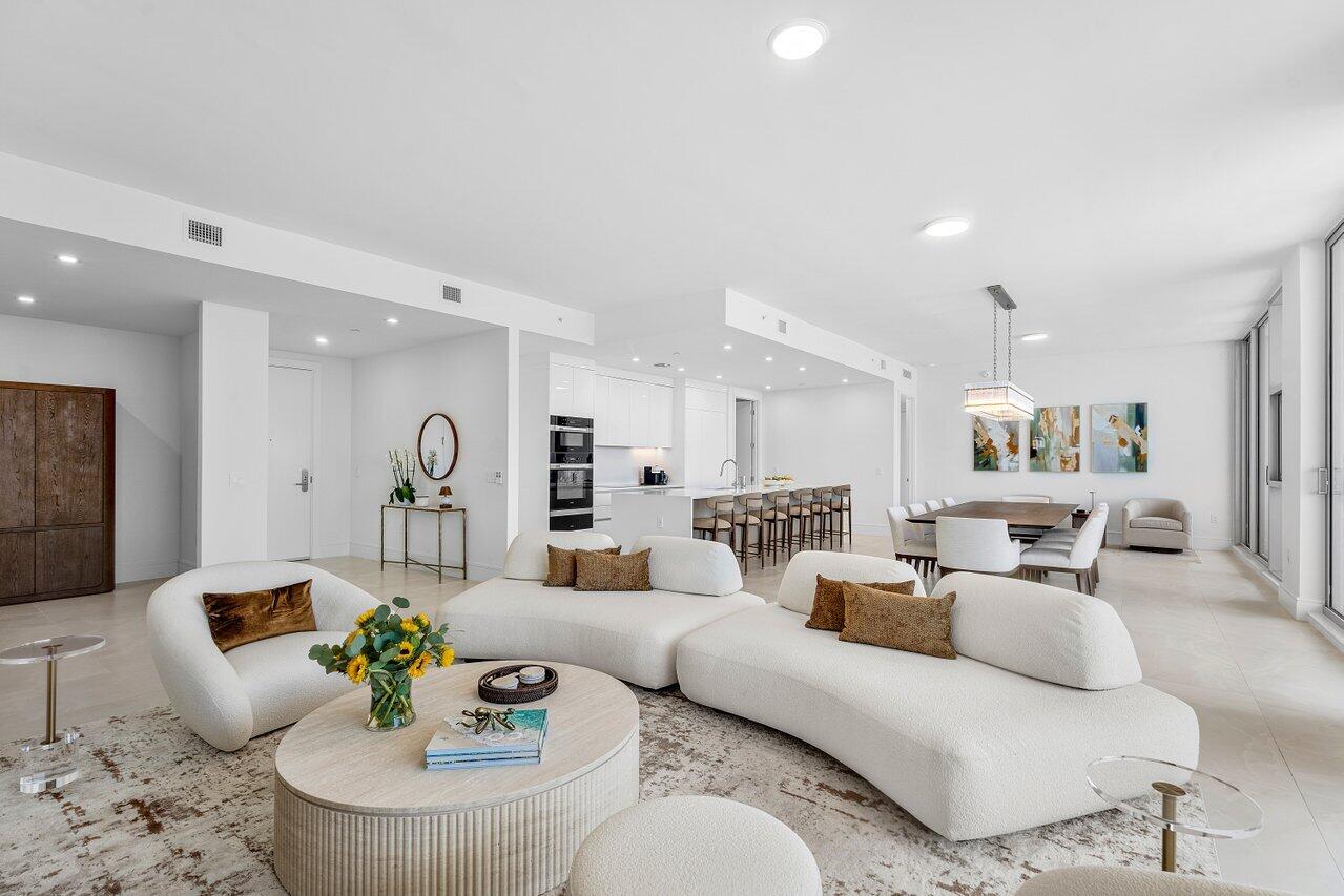 220 Lake Shore Drive 2109