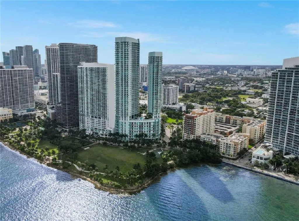 1900 N Bayshore Dr Unit 506  