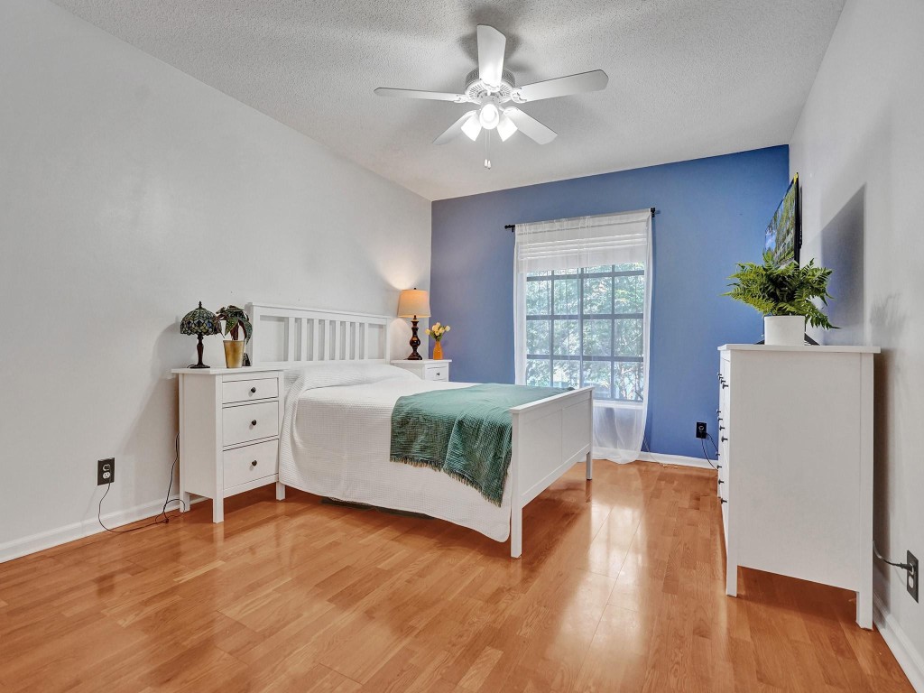 2250 NE 66th Street 1523