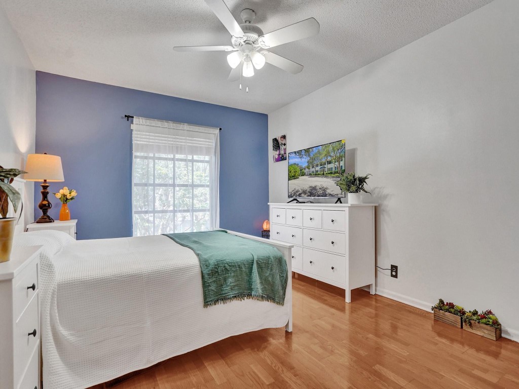 2250 NE 66th Street 1523