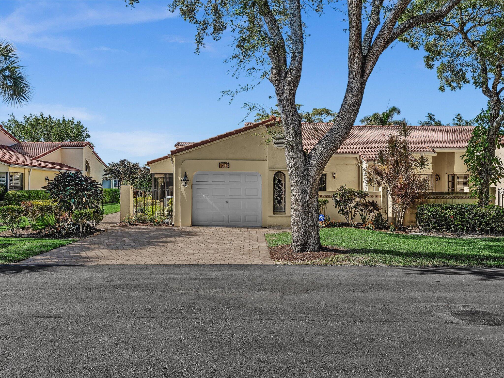 2627 Emerald Way N, Deerfield Beach FL 33442