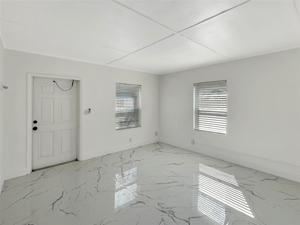 Photo of 1215 NE 14th Avenue #Cottage, Fort Lauderdale, FL 33304 (MLS # F10550179)