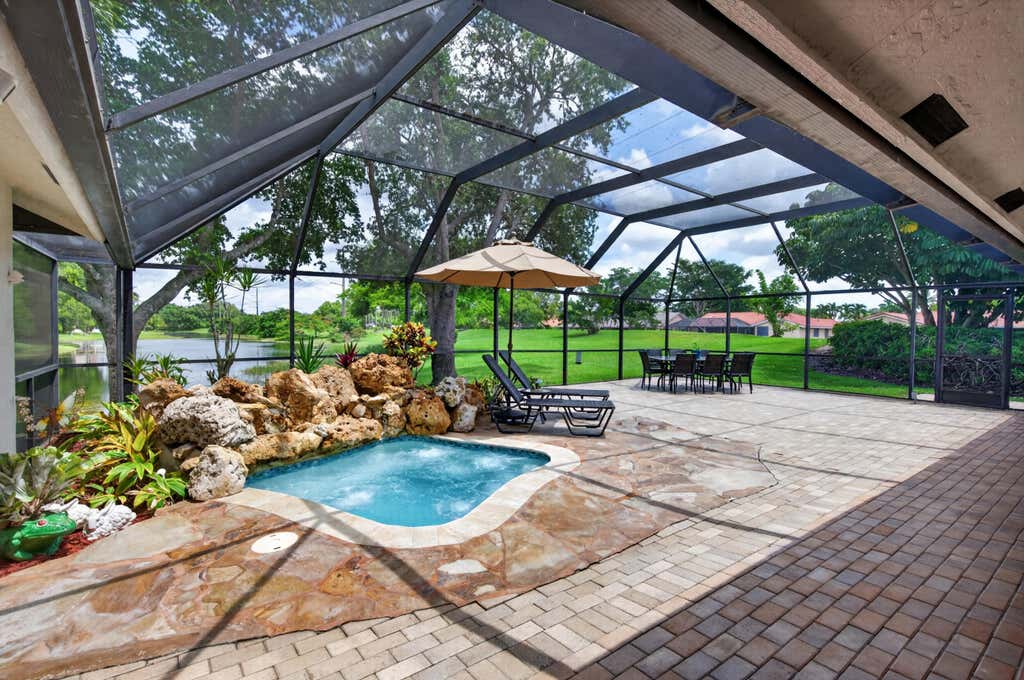 Photo of 709 Crystal Court, Weston, FL 33326 (MLS # B26062598)