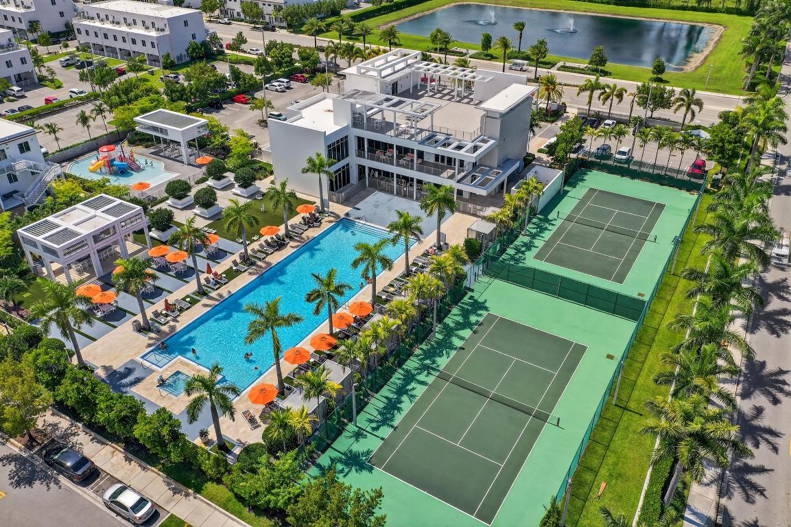 LANDMARK AT DORAL CONDO NO 3 - Residential Lease