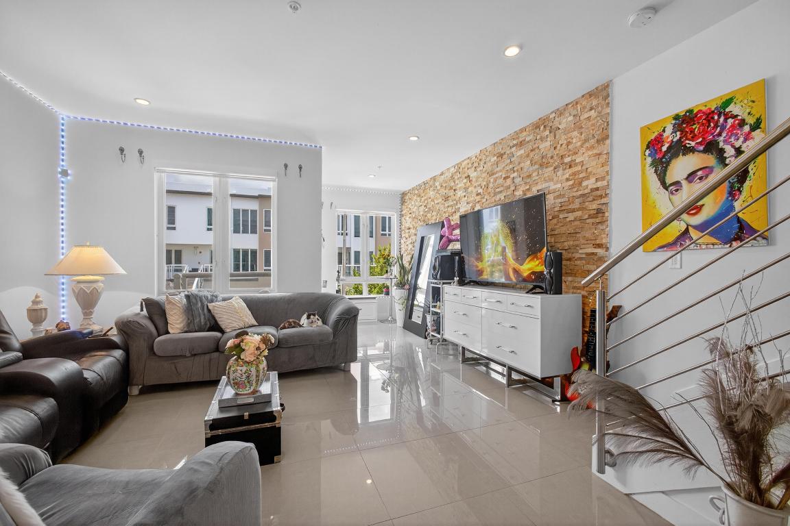 LANDMARK AT DORAL CONDO NO 3 - Residential Lease