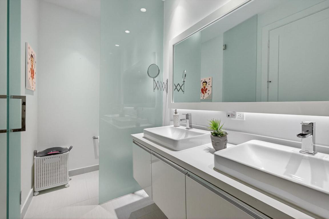 LANDMARK AT DORAL CONDO NO 3 - Residential Lease