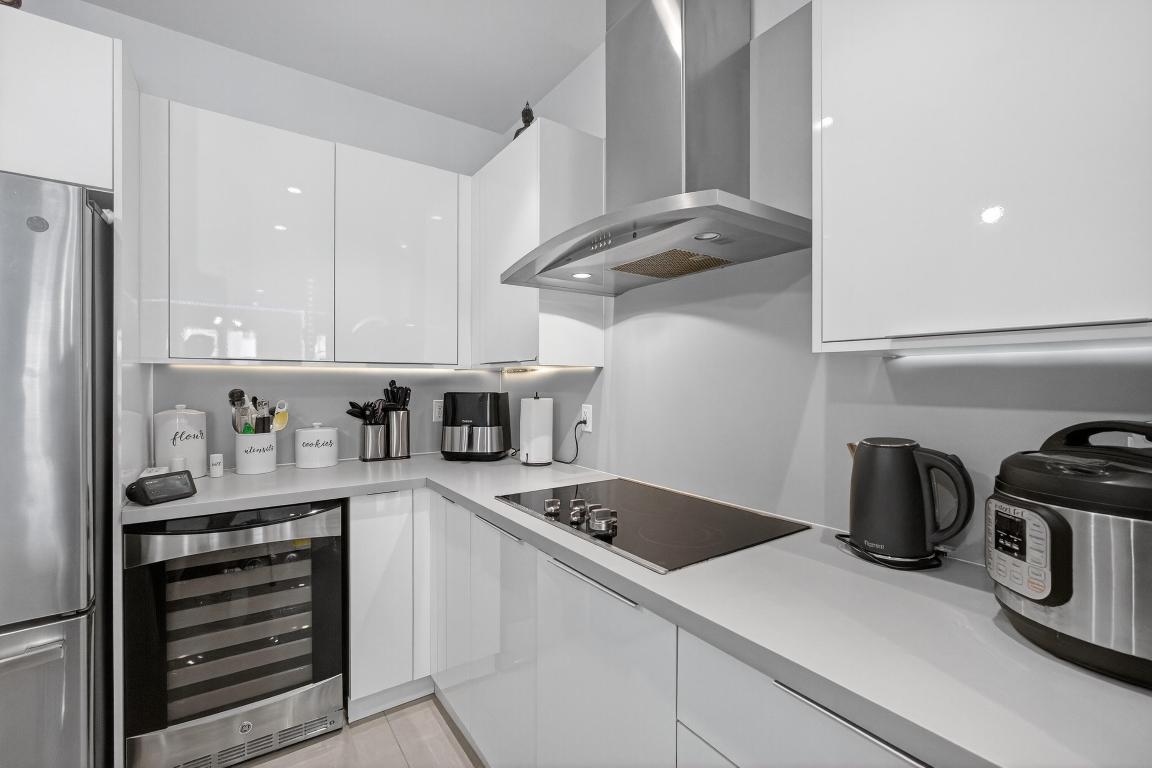 LANDMARK AT DORAL CONDO NO 3 - Residential Lease