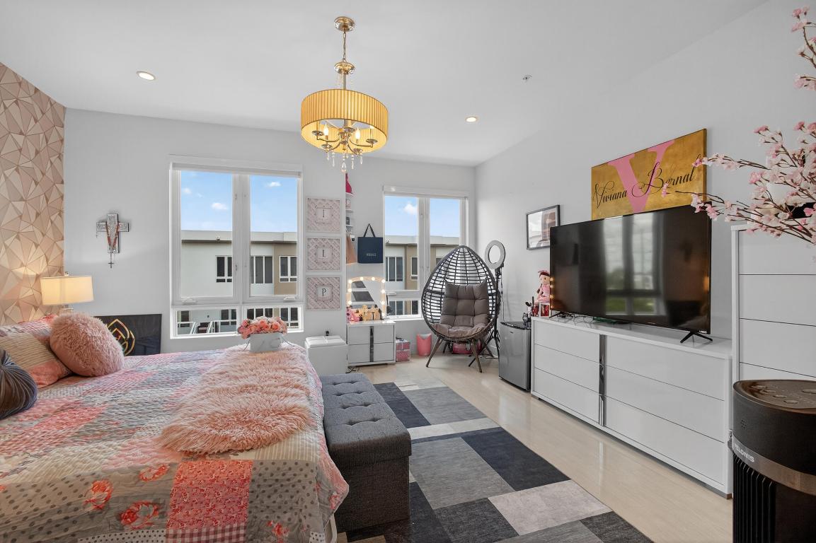 LANDMARK AT DORAL CONDO NO 3 - Residential Lease