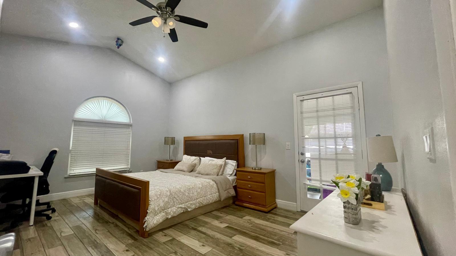Summer Lakes - Residential