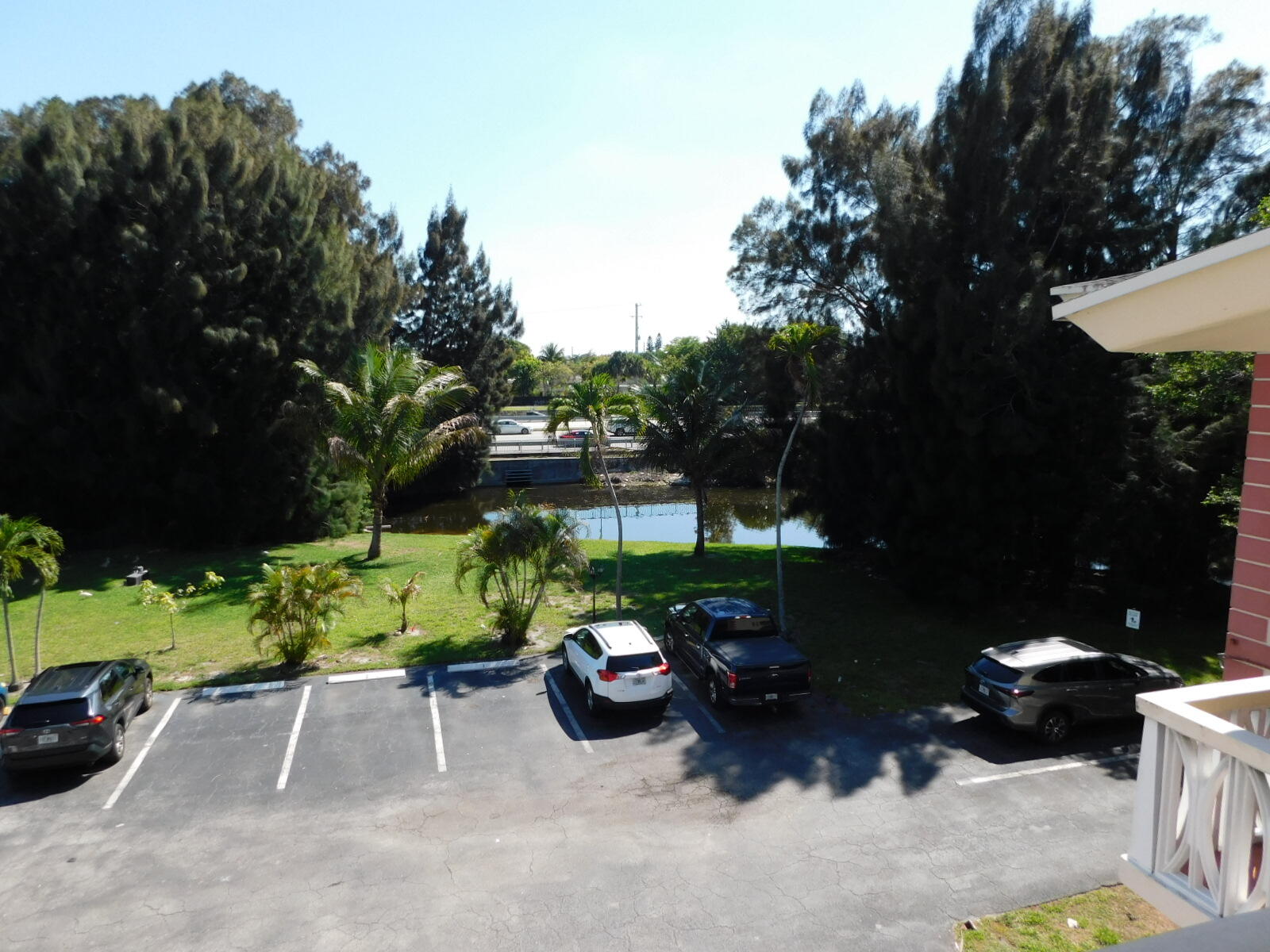 LAKE PARK GARDENS 4 INC CONDO - Residential