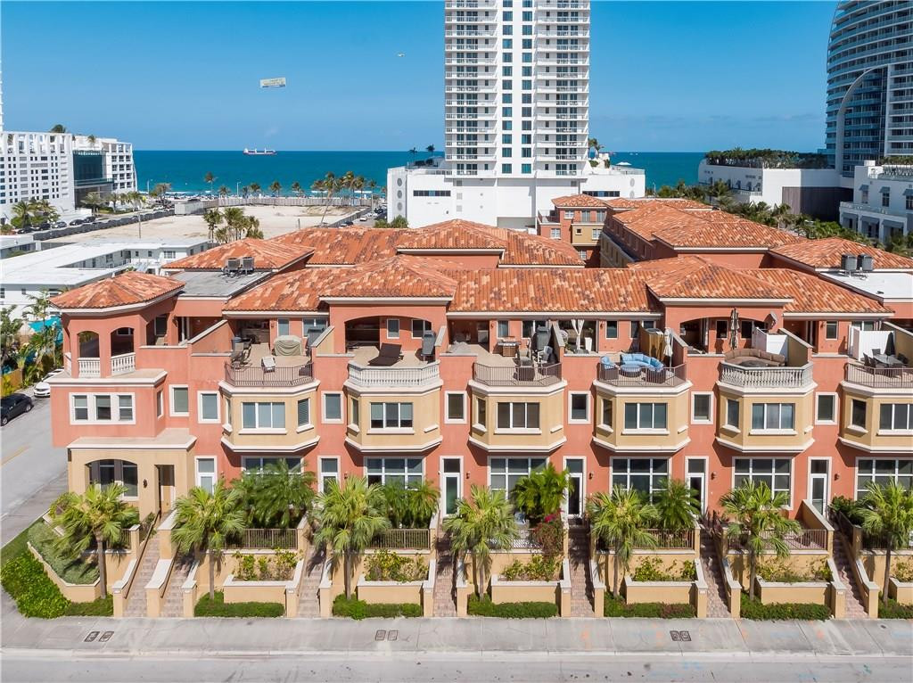 Marbella Townhomes - Residential