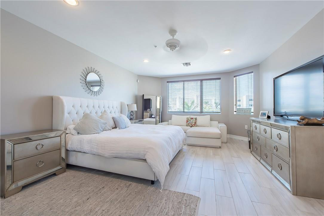 Marbella Townhomes - Residential