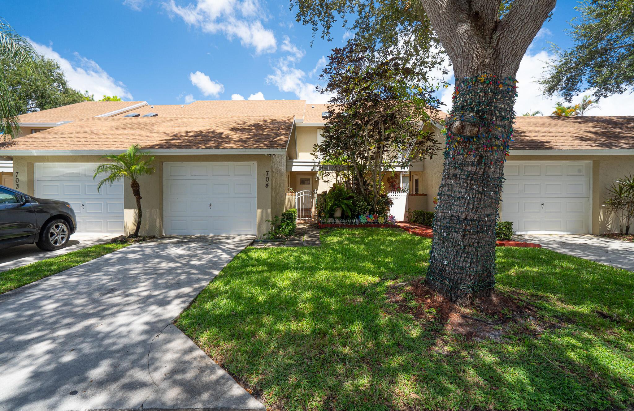 JOGGERS RUN - Residential