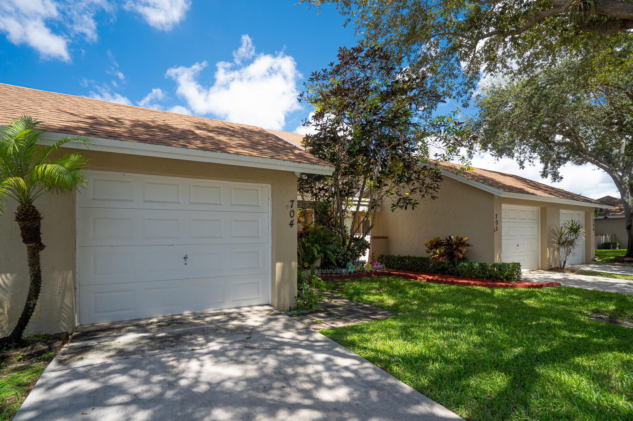 JOGGERS RUN - Residential