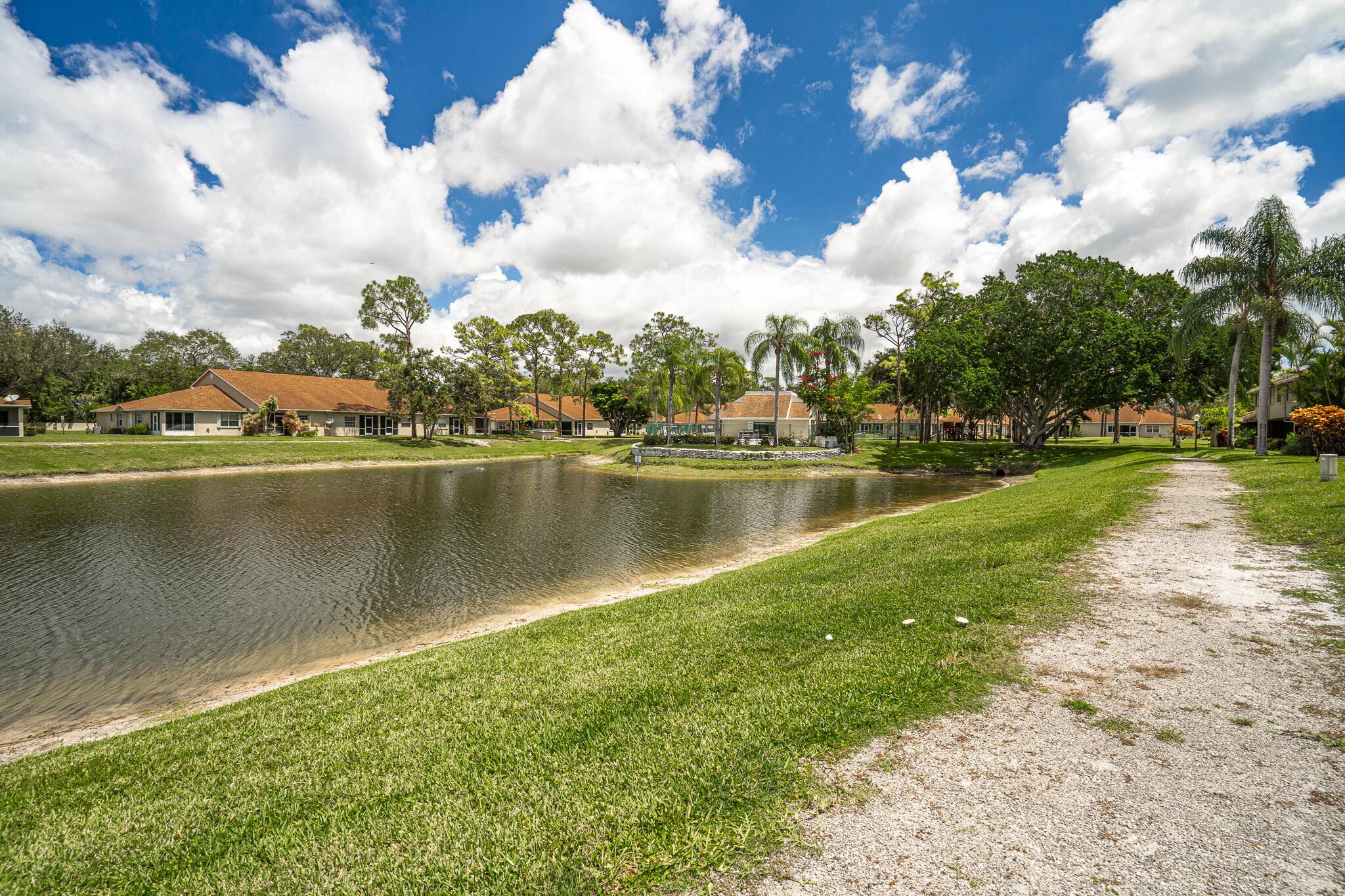 JOGGERS RUN - Residential