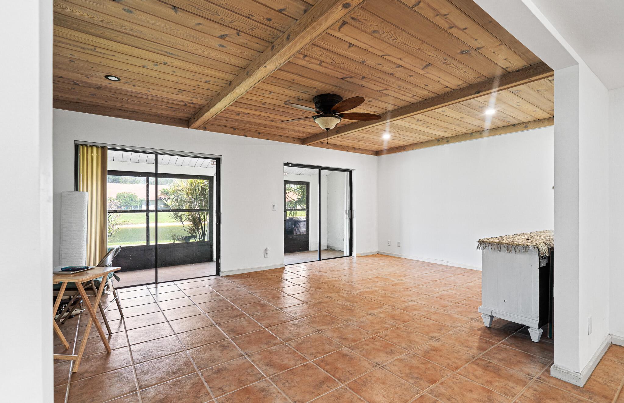 JOGGERS RUN - Residential