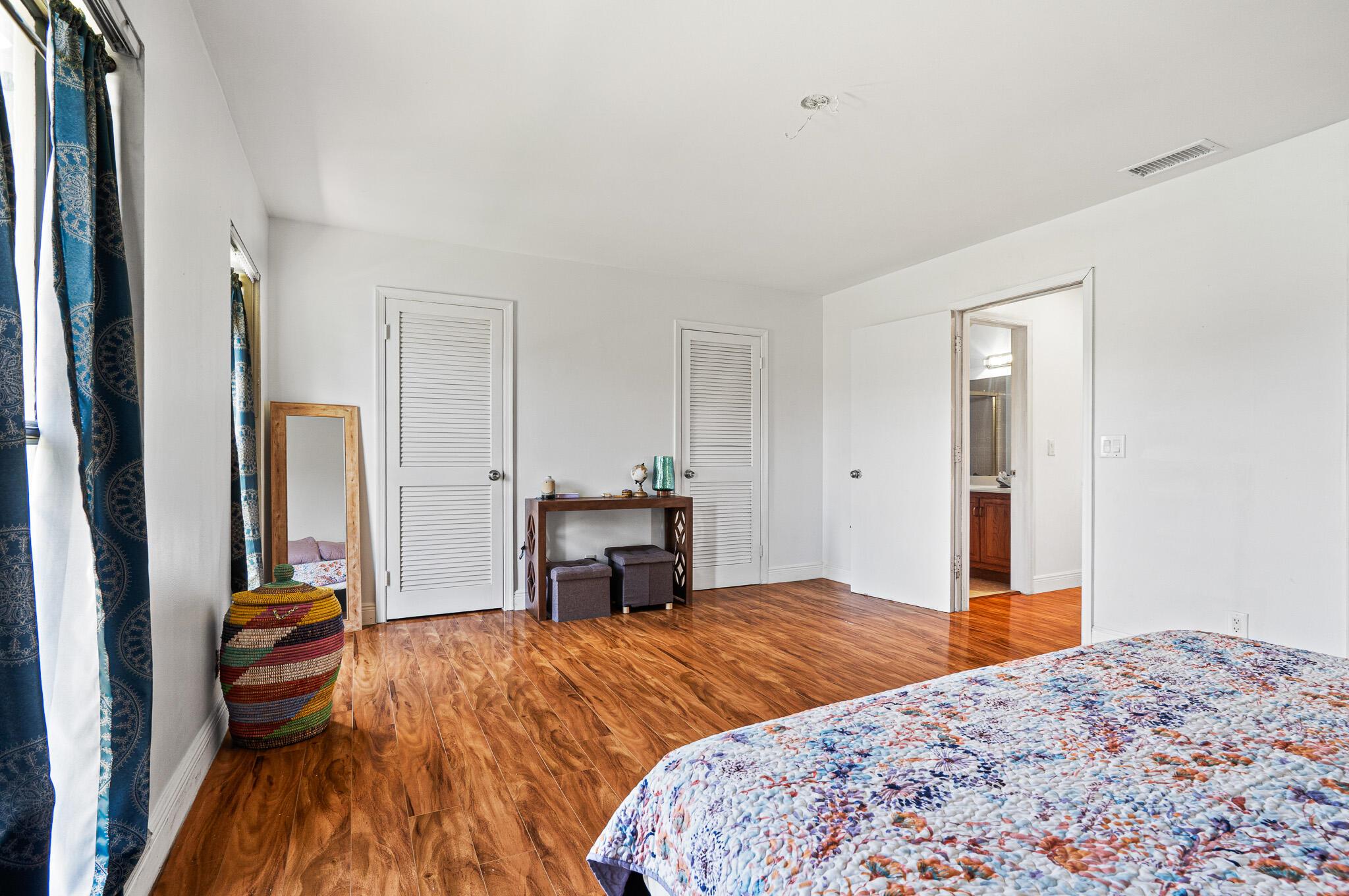 JOGGERS RUN - Residential