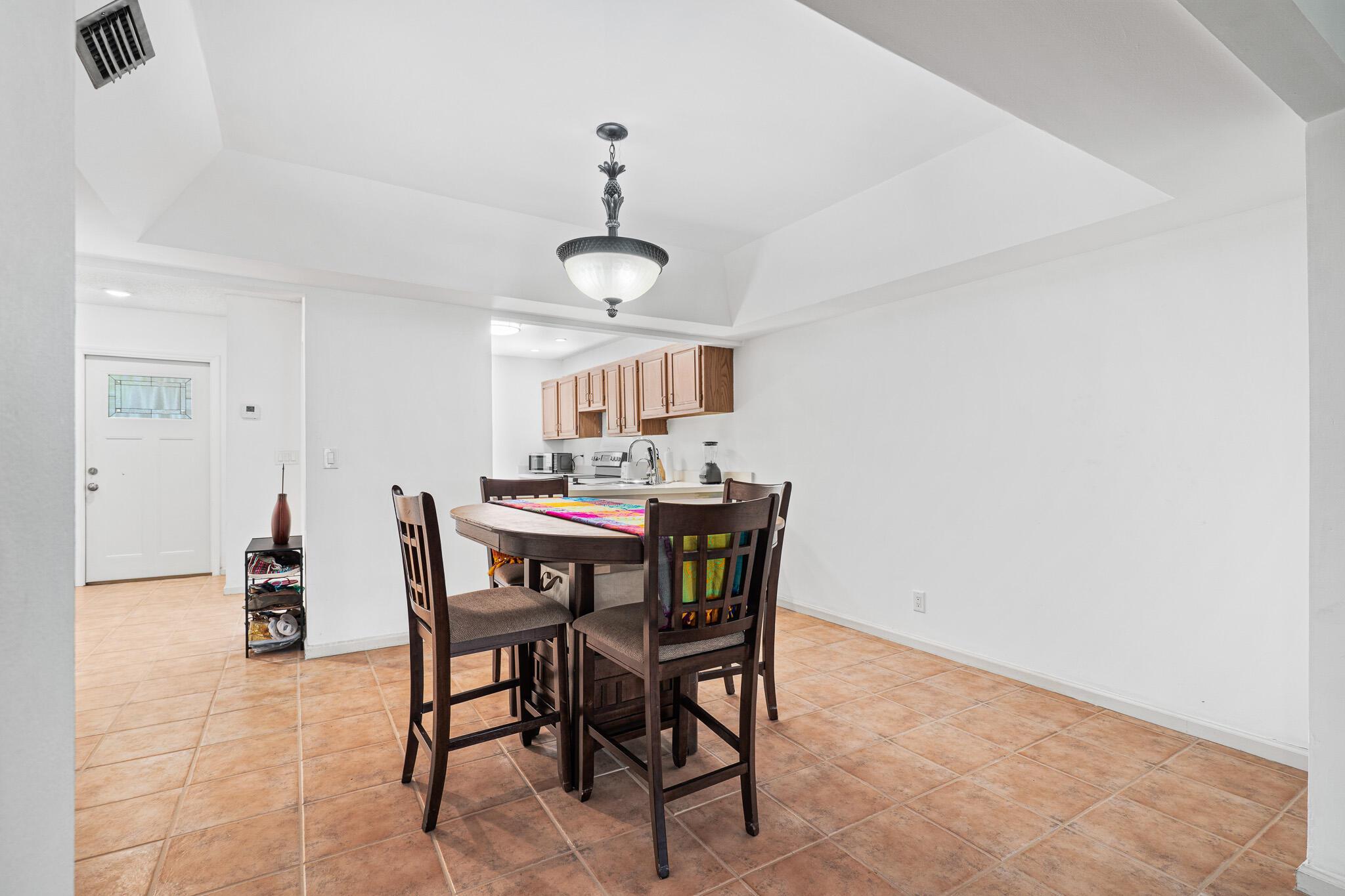 JOGGERS RUN - Residential