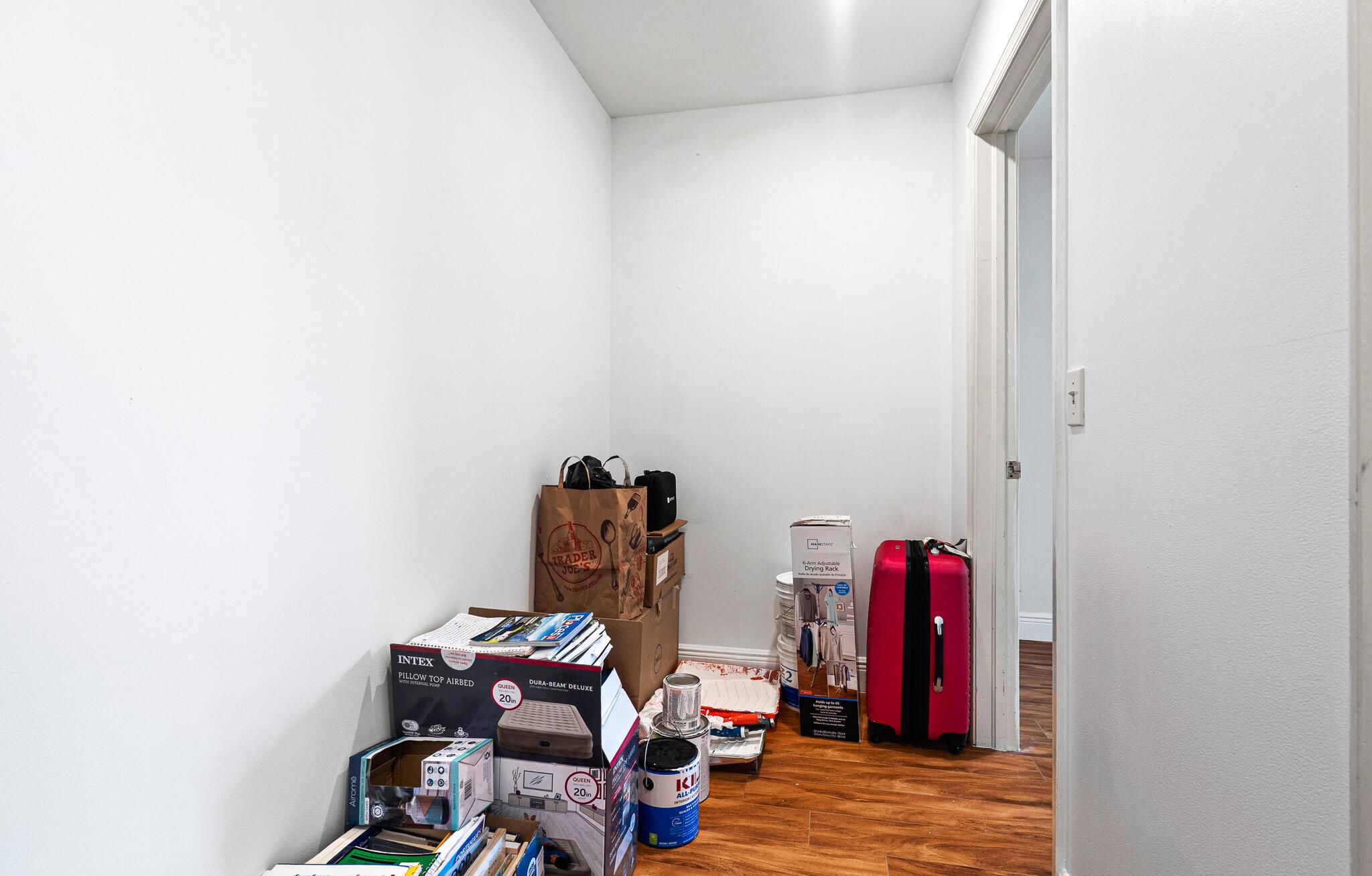 JOGGERS RUN - Residential